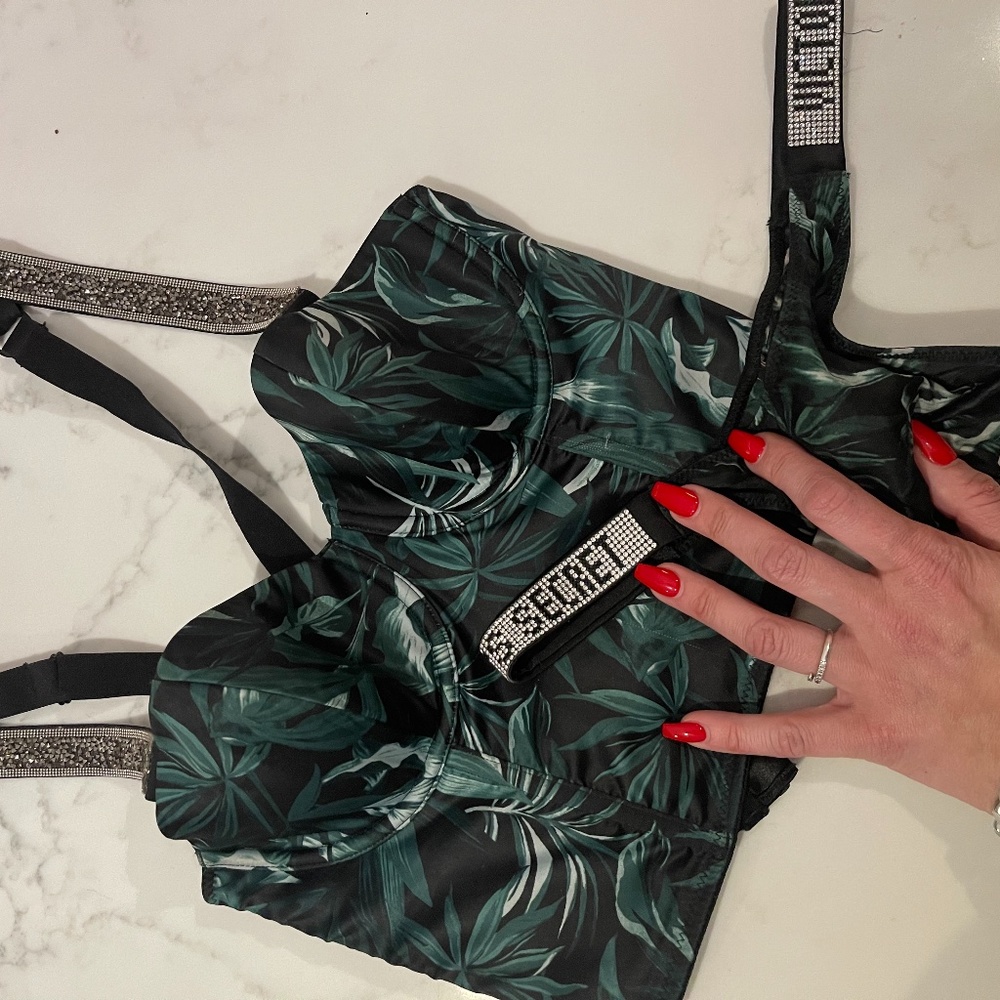 Victoria’s Secret Set , Bustier & matching panties